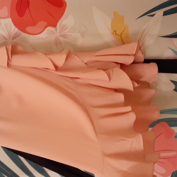 Ladies dress - Picture 4 of 6